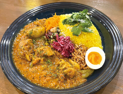 キッチンカー スパイスカレー スタンド 輪心(わしん)